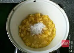 Thousand-layer pineapple pie Practice illustration 4