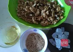 Amber walnut recipe illustration 3