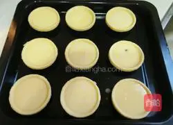 Illustration of how to make Portuguese egg tarts 11