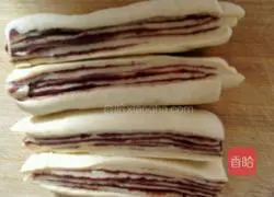 Illustration of how to make bean paste toast 8