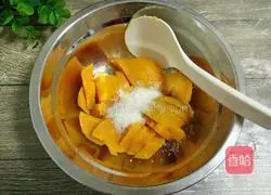 Illustration of how to make small pumpkin snacks 4