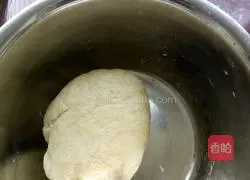 Illustration of how to make old-fashioned large biscuits 2