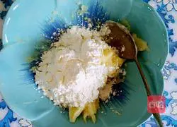 Illustration of how to make potato cheese balls 5