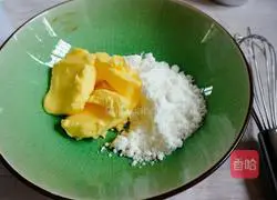 Illustration of how to make Shaun the Sheep Cookies 2