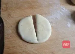 Illustration of how to make love bean paste buns 12