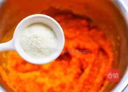 Illustration of how to make pumpkin cake 7