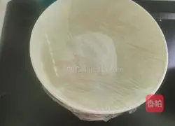 Illustration of how to make purple sweet potato and sago rolls 4