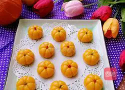 Illustration of how to make cute little pumpkins 15