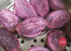 Illustration of how to make purple potato dumplings 9