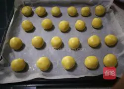 Illustration of how to make salad dressing cheese cookies 12