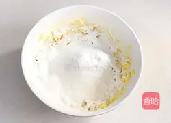 Illustration of how to make piggy cookies 6