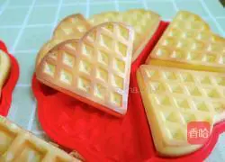 Illustration of how to make waffles for quick breakfast in one step 12