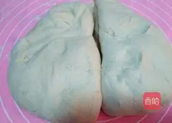 Illustration of how to make walnut flower rolls 9