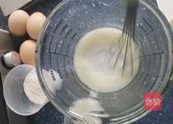 Illustration of how to make chiffon cake 2