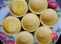 Illustration of how to make fruit egg tarts 5