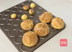 Illustration of how to make matcha cream puffs 18