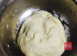 Illustration of how to make banana and mango pie 2