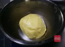 Illustration of how to make salad dressing cheese cookies 11