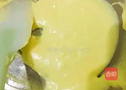 Illustration of how to make 6-inch strawberry cake 2