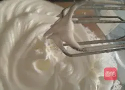 Illustration of how to make meat floss cake 10