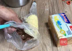 Illustration of two-color butter cookies 9