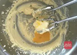 Illustration of how to make two-color cookies 4