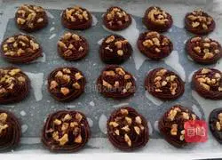 Illustration of how to make cocoa nut cookies 9