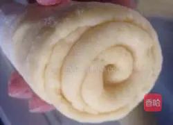 Illustration of how to make delicious egg tarts 6