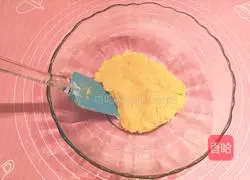 Yellow Peach Pie Recipe Illustration 5