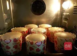 Illustration of how to make chiffon cup cake 14