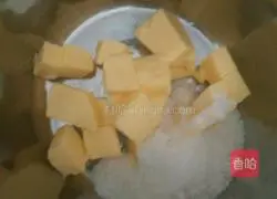 Milk Illustration of how to make fragrant cookies 1