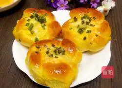 Illustration of how to make pumpkin cheese buns 17