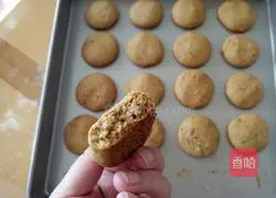 Illustration of making multigrain almond biscuits 9