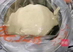 Strawberry Cream Cup Cake Recipe Illustration 8