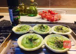 Illustration of how to make avocado tarts 4