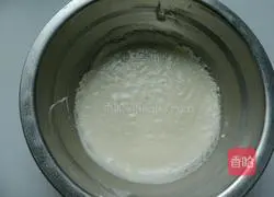 Illustration of how to make butter walnut cake 3