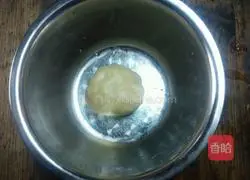 Illustration of making condensed milk biscuits 4