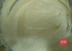 Illustration of how to make cupcakes 9