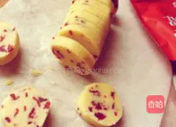 Illustration of how to make cranberry cookies 8