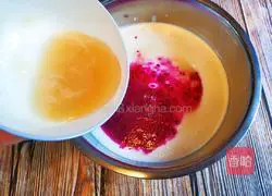 Illustration of how to make dragon fruit pure yogurt mousse 10