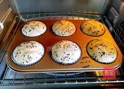 Sesame Honey Cake Recipe Illustration 9