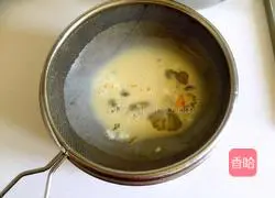 Illustration of how to make oil-free egg tarts 8