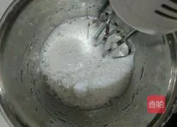 Illustration of how to make chiffon cake 5