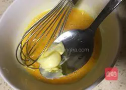 The egg tarts made this way are super delicious.There is no step-by-step process.Innovation will bring progress and new tastes.Illustration of how to do it 4