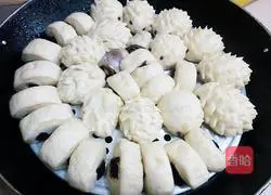 Illustration of how to make steamed buns with bean paste 14
