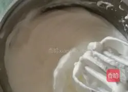 Illustration of how to make chiffon cake 8