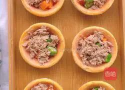 Simple and delicious ~ Tuna Egg Tart & Salad Recipe Illustration 4