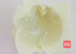 Illustration of how to make bacon and egg custard tarts 2