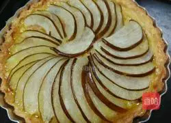 Illustration of how to make pear pie 15