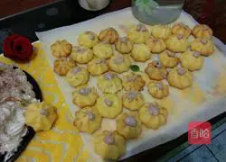 Chocolate Cream Puffs Recipe Illustration 11